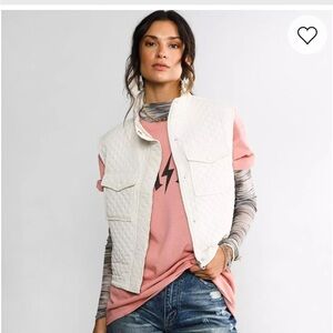 Women's Cream Quilted lightweight cropped Vest puffer large NWOT Y2K Gorpcore